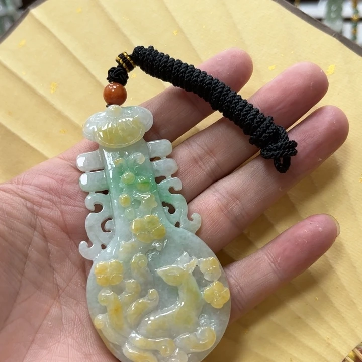 翡翠吊坠(赠链)未镶嵌代编织