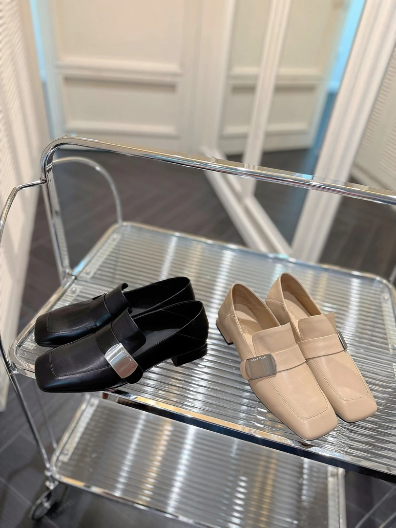 【聚新汇】9920-159气质高跟百搭浅口经典大气真皮高跟鞋