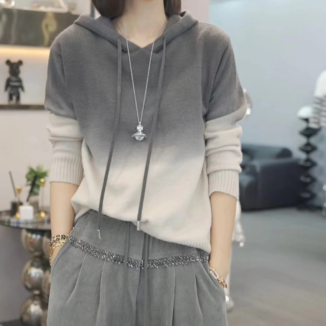 2023秋冬设计感渐变色套头毛衣连帽针织帽衫丝绒直筒阔腿裤两件套