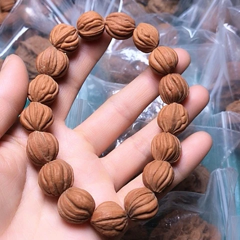核桃核雕佛手手串一条