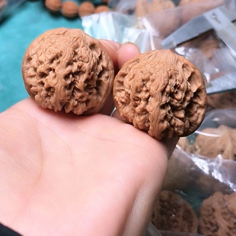 核桃核雕B****n38.5龙洞峪全品出油