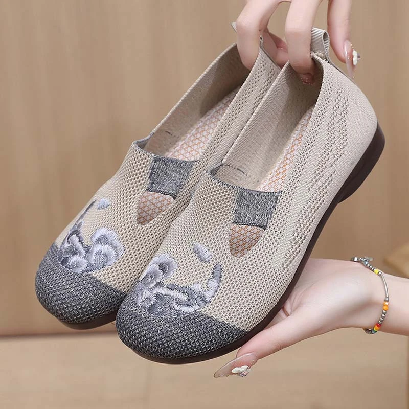 老北京布鞋春秋新款透气浅口妈妈鞋中老年防滑一脚蹬民族风老年鞋