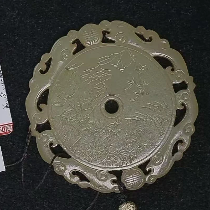 清代和田玉黄玉圆牌