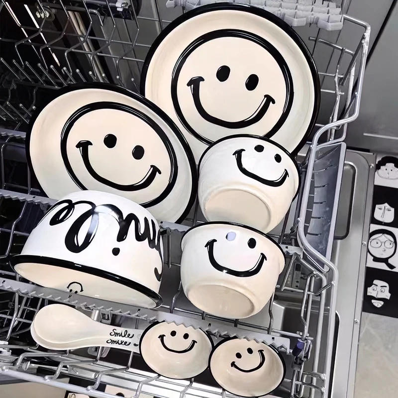 ins笑脸碗盘套装家用陶瓷米饭碗碟餐具一人食吃饭盘子面汤碗筷
