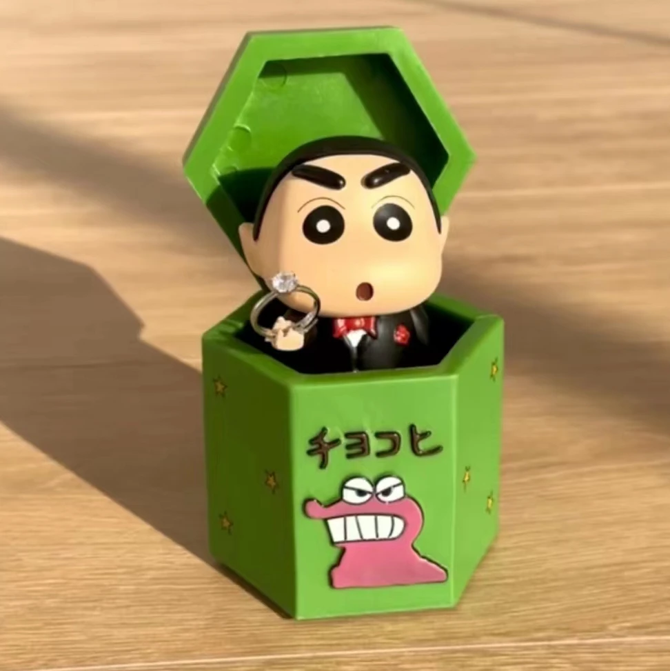 【达人专属】饼干蜡笔小新 求婚版手办摆件16CM 赠戒指