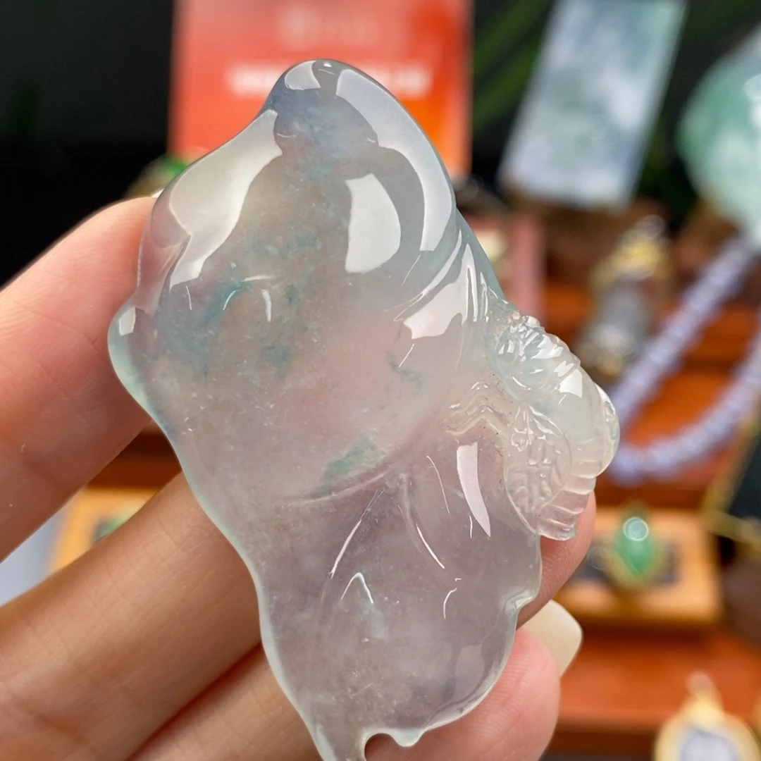 翡翠颈饰未镶嵌吊坠