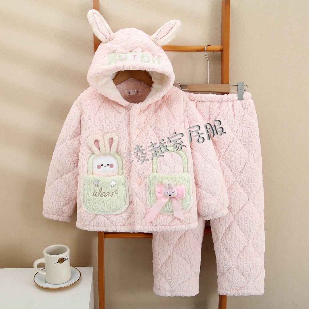 三层夹棉女童冬季保暖睡衣套装棉服彩灯兔子绣花款外穿女孩加厚