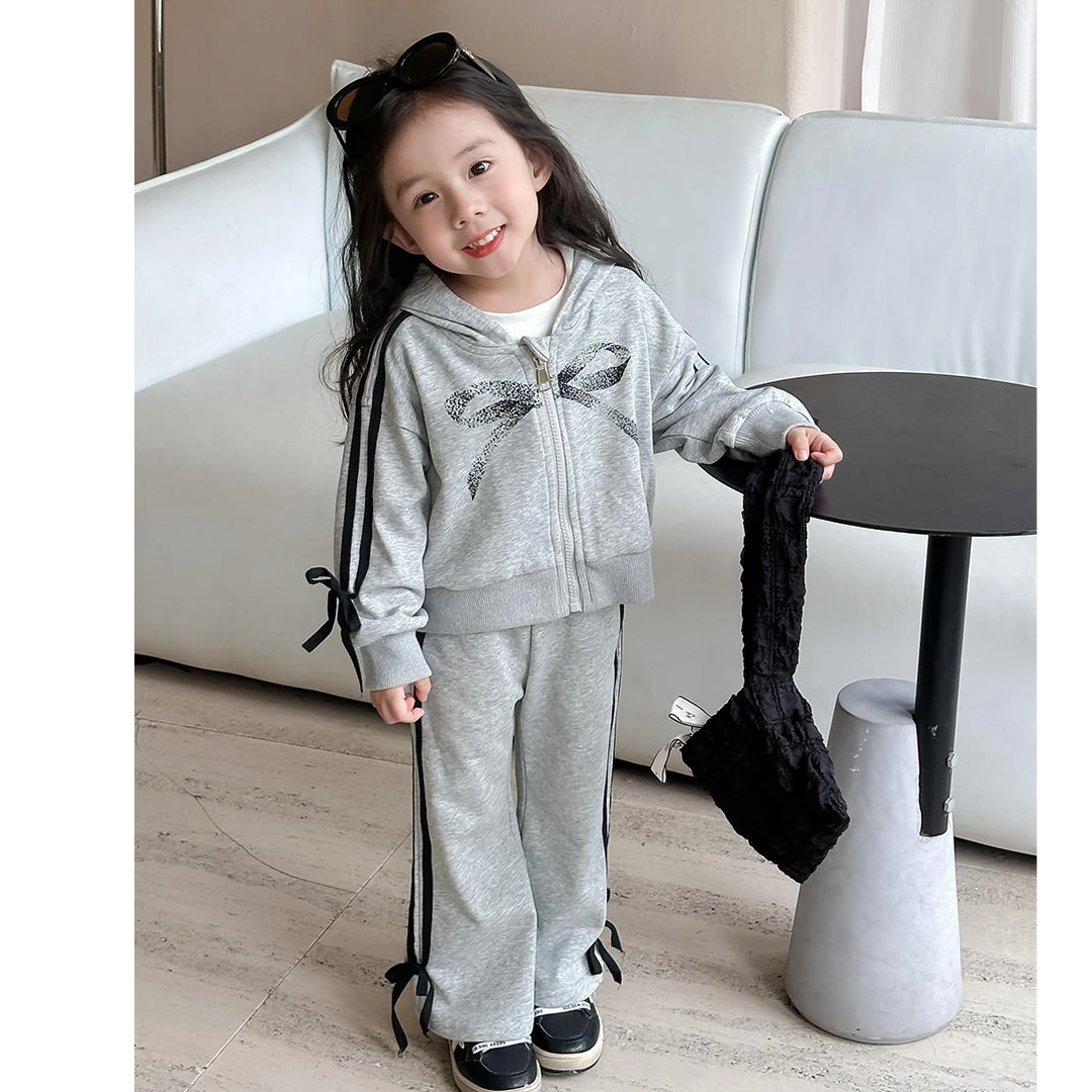 女童秋季洋气2024新款儿童韩版时髦连帽卫衣女宝宝秋装运动两件套