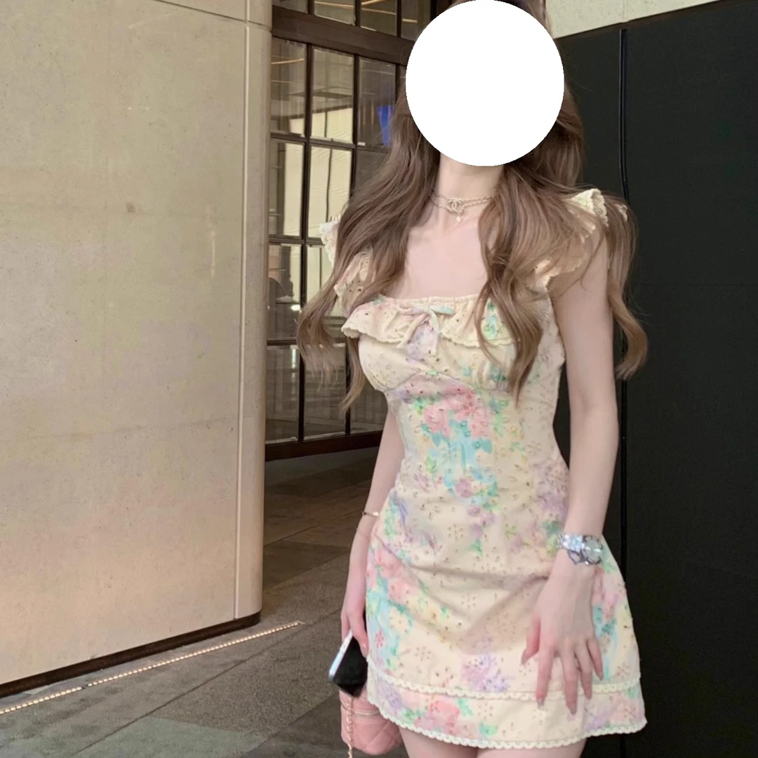 法式富贵花开短裙碎花气质连衣裙海边度假沙滩纯欲辣妹方领连衣裙