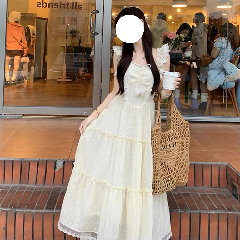 奶酥甜茶法式温柔风长裙夏季新款收腰显瘦设计感小飞袖方领连衣裙