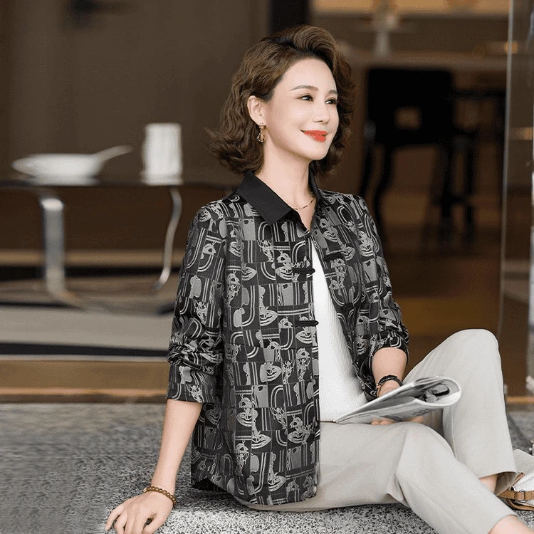 俞兆林新中式国风盘扣外套女士早春秋季新款气质印花复古短款高级