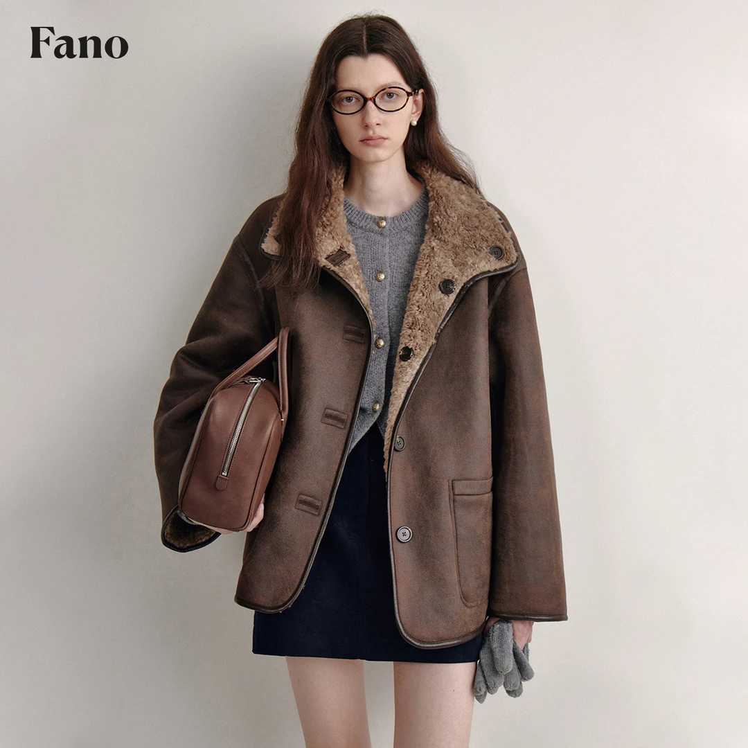 【直播】范洛 “浓郁复古黑巧”烫金时尚加绒秋冬外套FD24W262