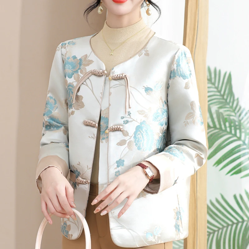 新中式妈妈秋装短款小香风外套中老年人女装春秋气质薄款国风上衣