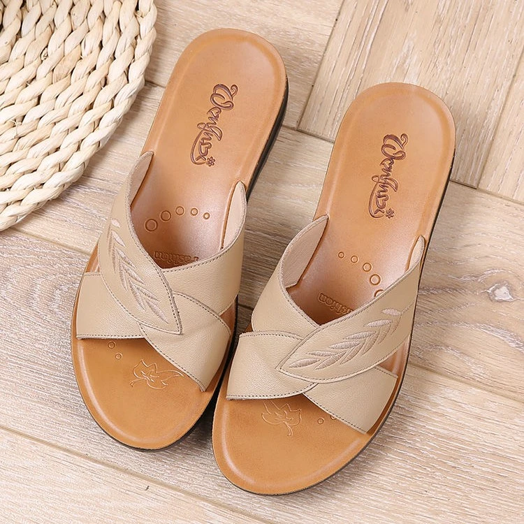 夏季真软皮外穿拖鞋女中老年软底舒适防滑妈妈凉鞋手工老人皮拖鞋