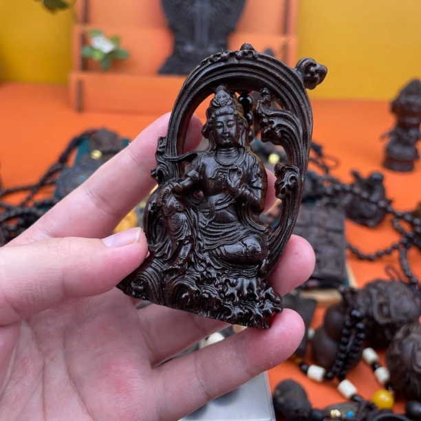 新款（水月观音）5/8m（手把绳原木精雕）