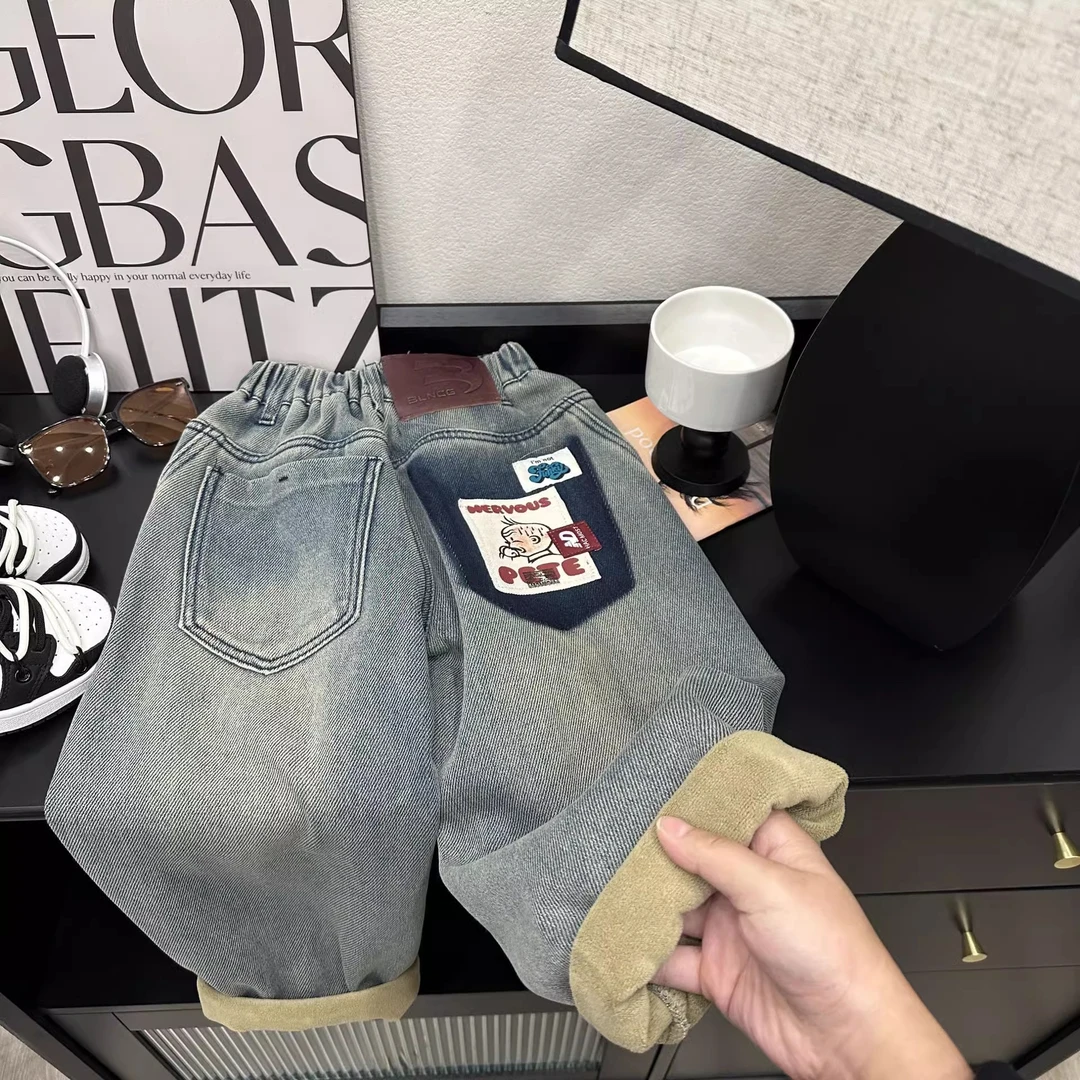 儿童牛仔裤2025冬装网红童休闲长裤韩版宽松百搭一体绒裤子潮