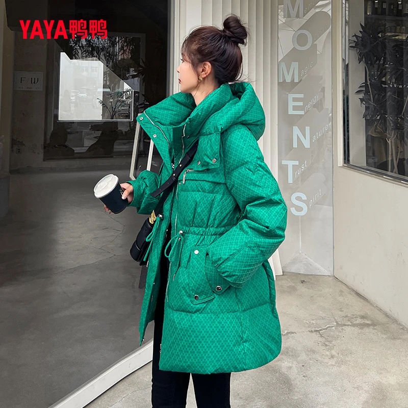 YAYA/鸭鸭2023显瘦羽绒服女款连帽抽绳收腰韩版中长款显瘦羽绒服