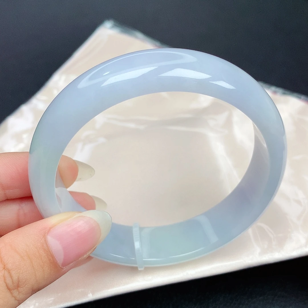 翡翠手镯未镶嵌圈口58.5