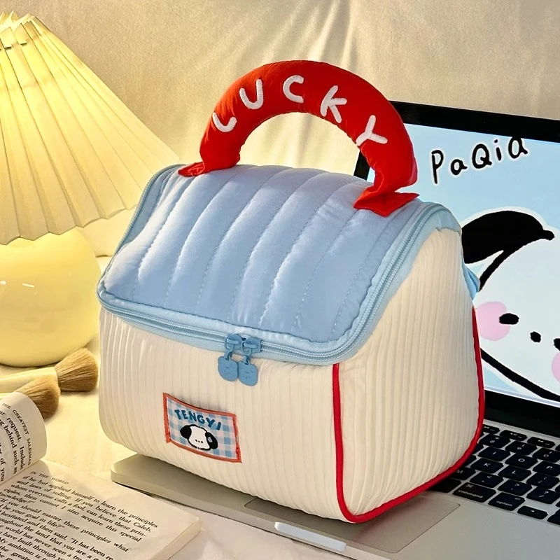 吉祥草可爱房子化妆包大容量女便携旅行护肤品手提布艺分区收纳袋
