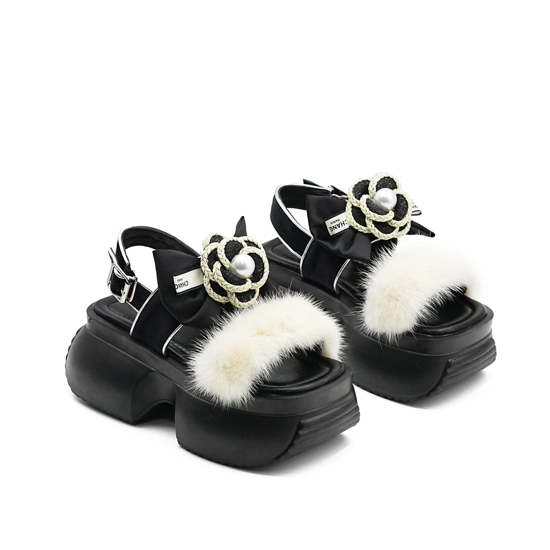 小小苏夏季新款潮走秀厚底休闲凉鞋女露趾时尚松糕;XDXM151