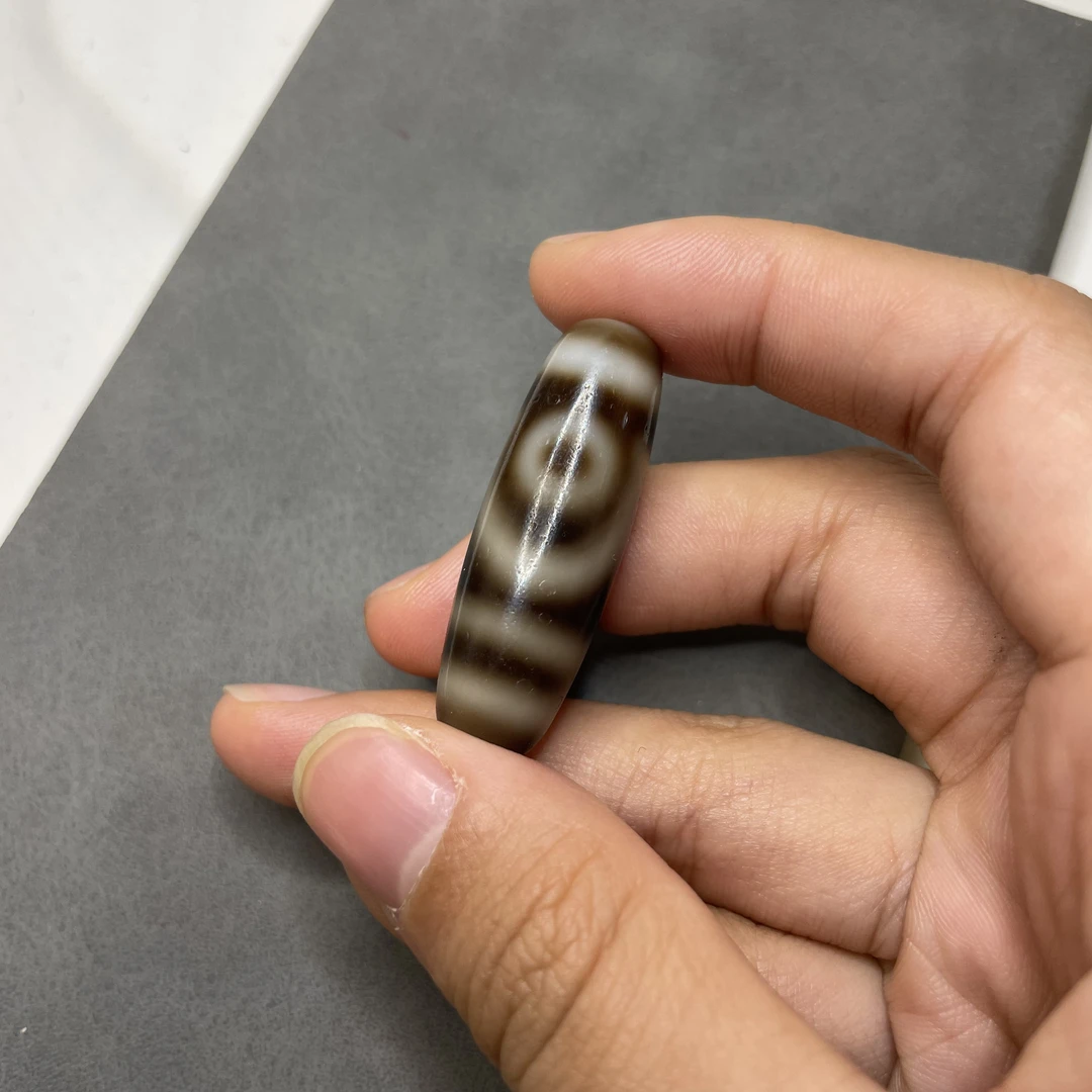 全品 圆润『如意二眼 莲花三眼』13.1*38.5镶蚀玛瑙台珠单珠 锁骨链