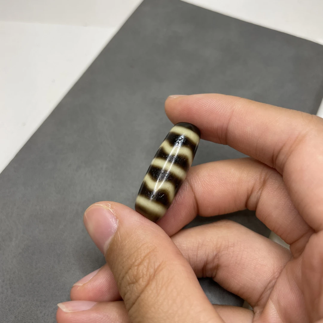 建成 牙黄藏式仿老 全品「双水纹」10.6*29.8镶蚀玛瑙台珠 锁骨链