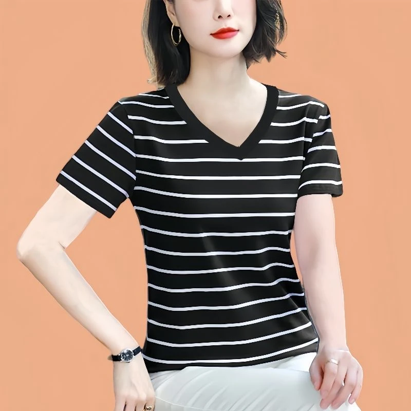 夏装V领时尚大码女装2024新款棉质短袖T恤女士上衣宽松休闲半截袖