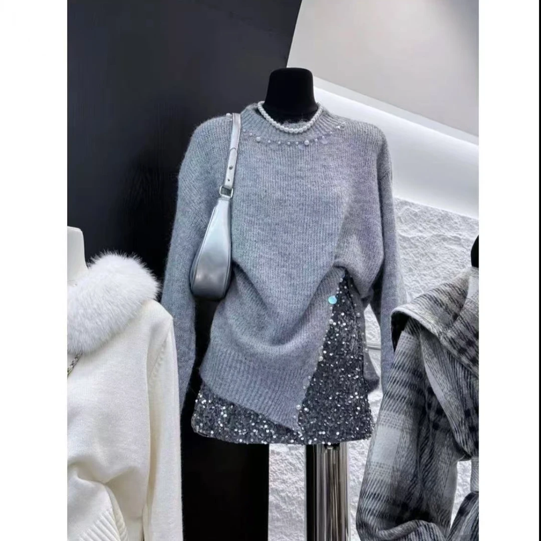 灰色圆领设计感女装珍珠开叉毛衣女2024秋冬新款小众慵懒风针织衫