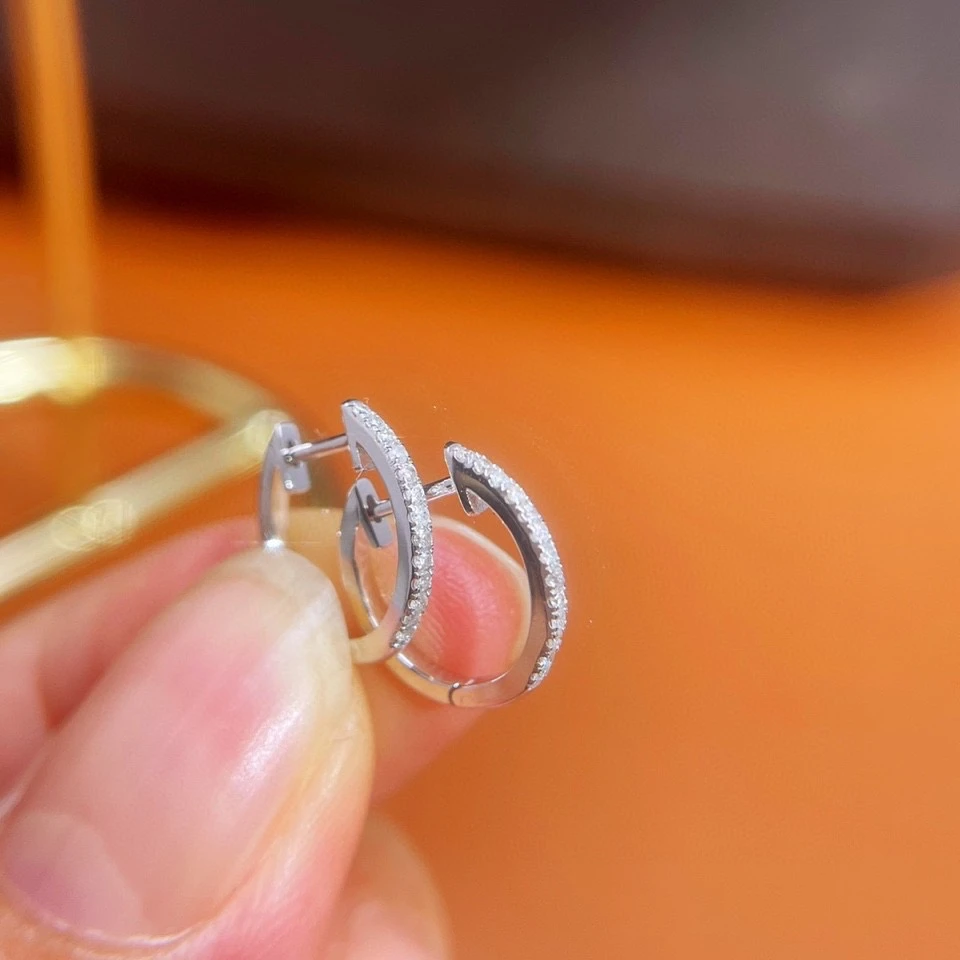 18k金钻石耳扣 12分钻 简约气质时尚百搭小耳圈