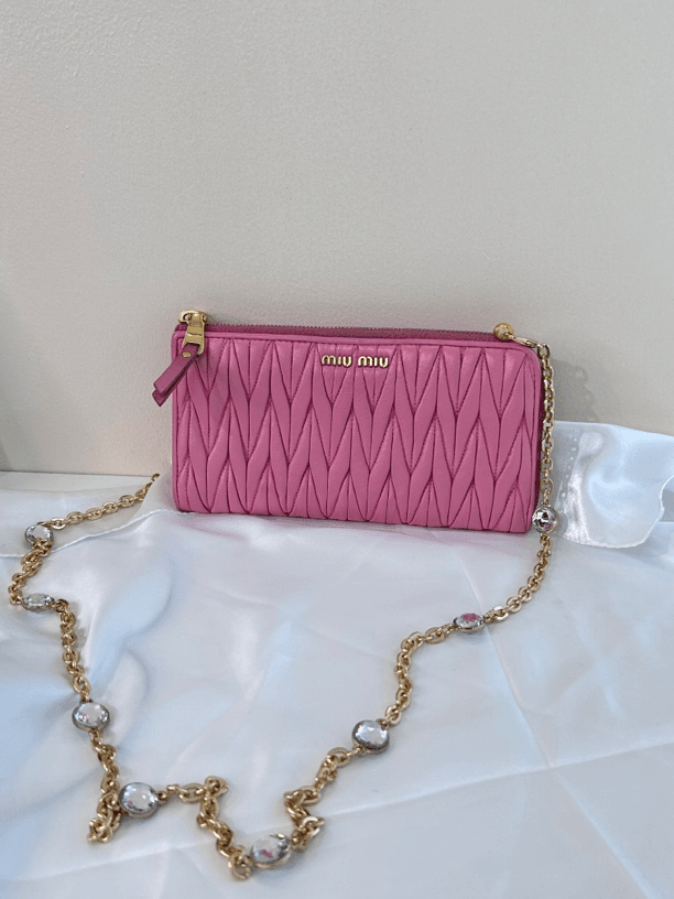 95新 MIU MIU/缪缪 时尚粉色链条包