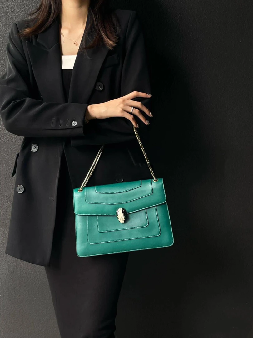 95新 BVLGARI/宝格丽 绿色链条包