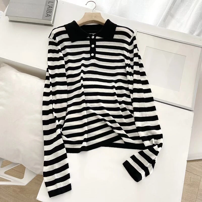 翻领条纹针织衫套头