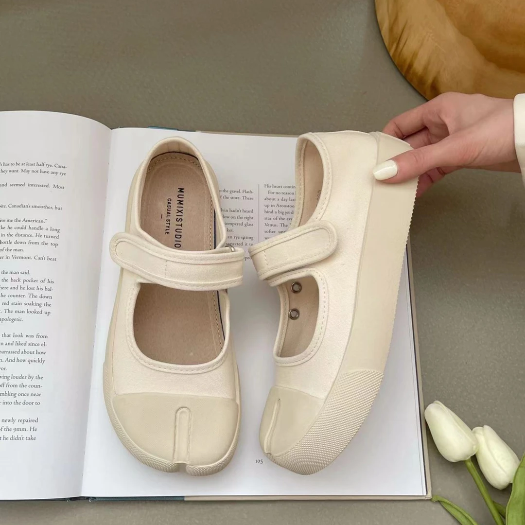 玛丽珍一字带魔术贴浅口帆布鞋女厚底甜美圆头小可爱学生休闲鞋潮