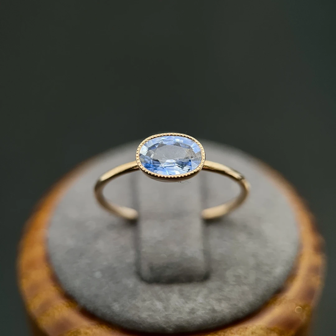 18K金蓝宝石戒指（淡蓝）