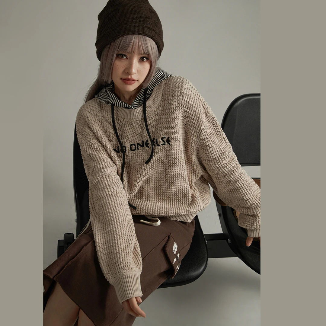 NO ONE ELSE美式复古女装秋冬长袖短款宽松字母宽松显瘦针织衫