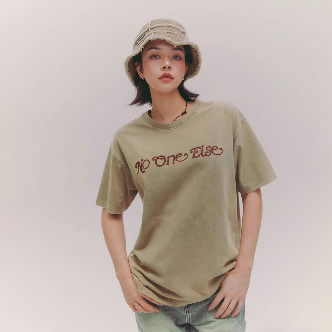 NO ONE ELSE美式复古女装夏季纯色圆领宽松短袖上衣字母绣花T恤
