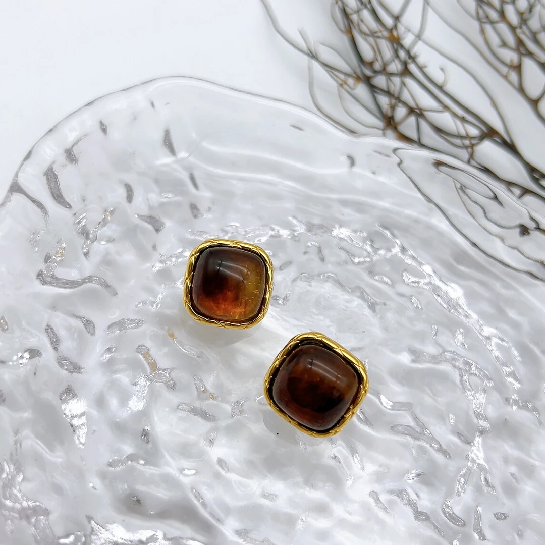 铜合金树脂耳饰 银针 00071 好啊商店 咖色方形耳钉 简约大方白搭
