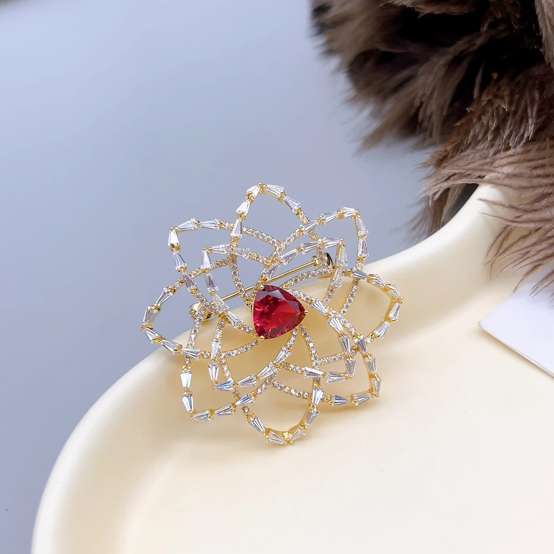 铜合金仿水晶胸针 49375 好啊商店 繁华胸针