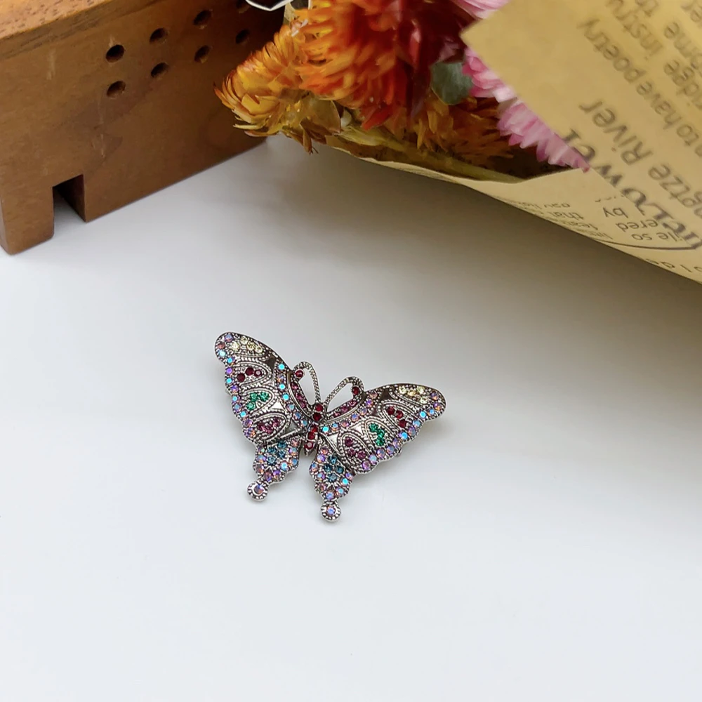 铜合金仿水晶胸针 02279 好啊商店 水J蝴蝶胸针