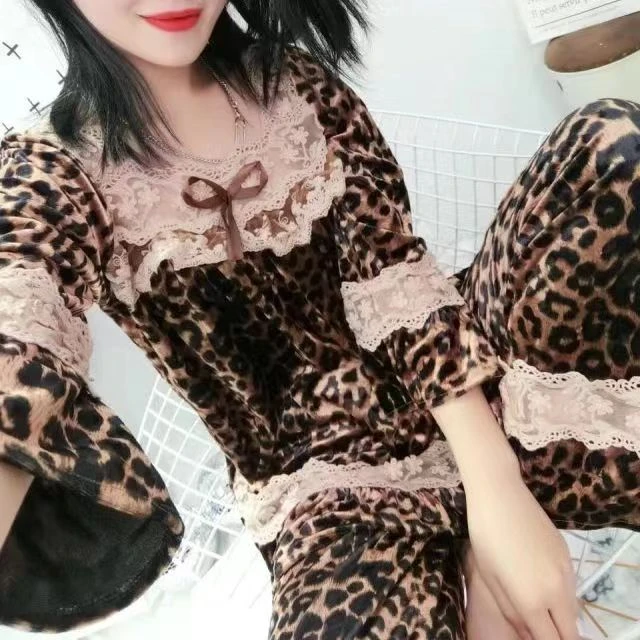 睡衣女春秋新款豹纹显瘦金丝绒性感套装大码家居服网红蕾丝两件套