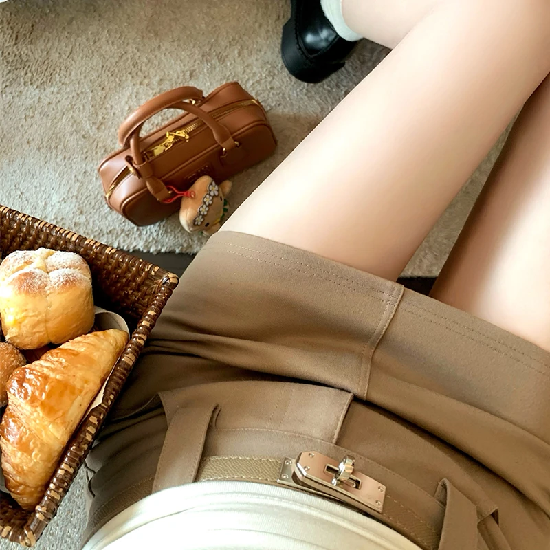 高级感气质半身裙女秋季新款设计感小众高腰修身显瘦a字包臀短裙