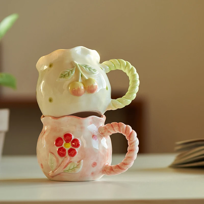肆月怀莲浮雕风马克杯水杯陶瓷手捏感可爱杯子喝水礼物牛奶早餐杯