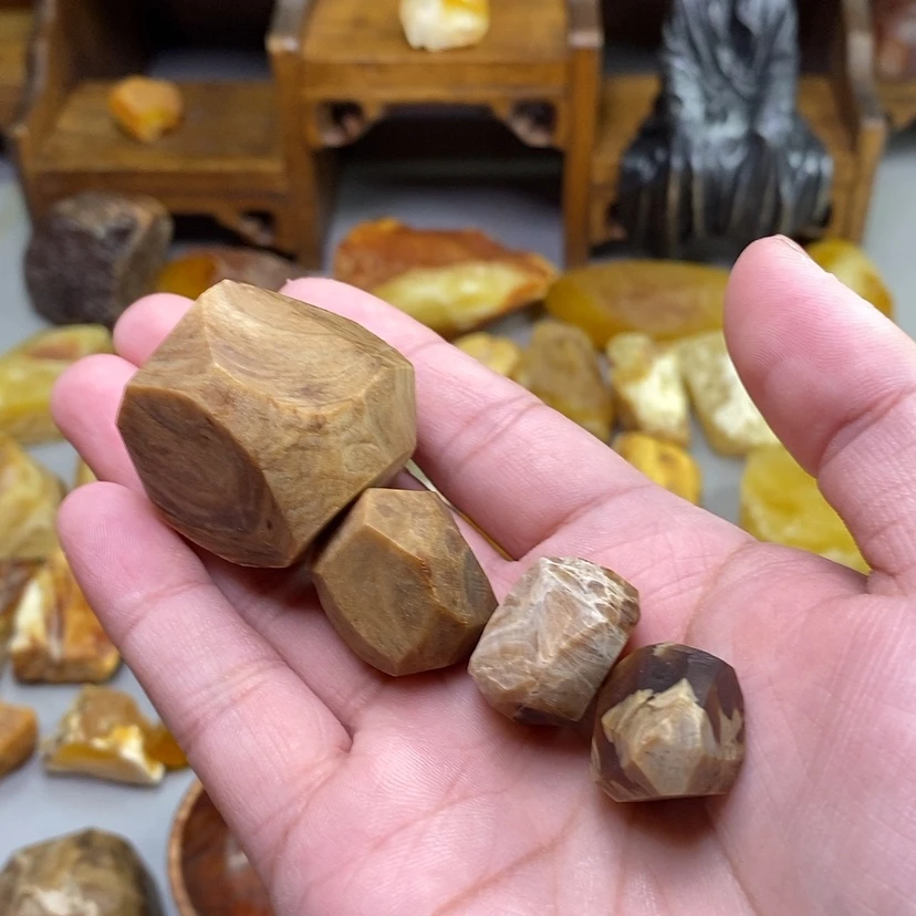 【闪购商品】定制琥珀未镶嵌?****?