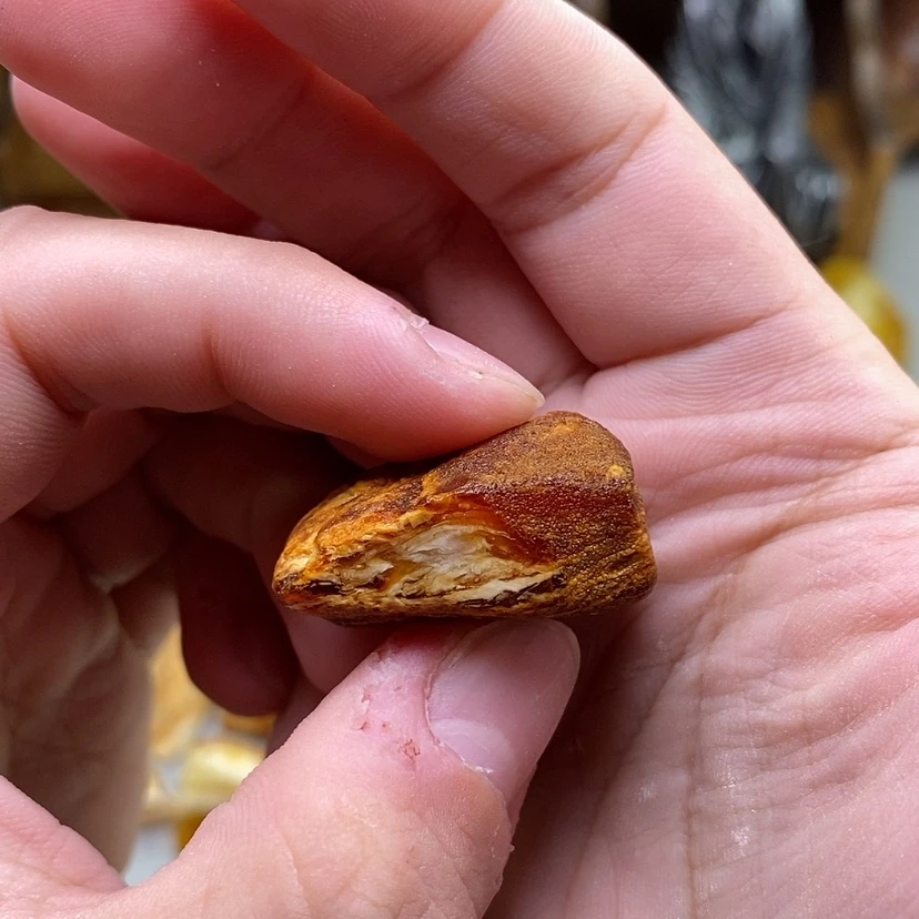 【闪购商品】定制琥珀未镶嵌瑞**婧