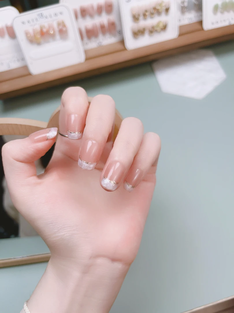 悦享C107【温柔法式】  显白高级感 定制手工穿戴式美甲