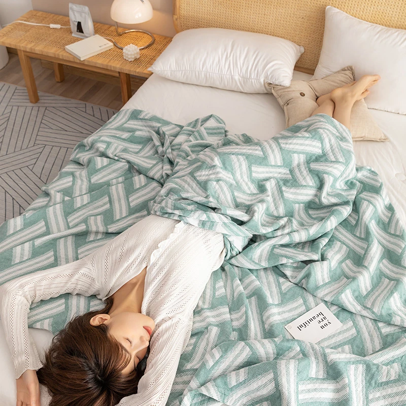 洁丽雅三层纱布毛巾被纯棉夏季毛毯办公室午睡毯沙发盖毯学生单人