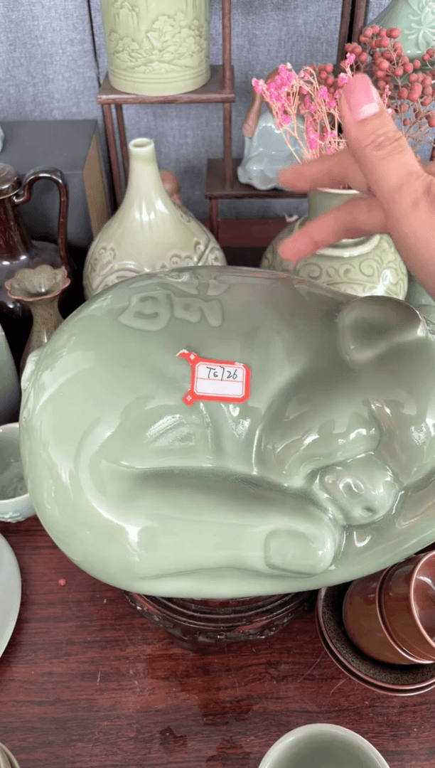【闪购商品】瓶TS726掌上明珠摆件1只底开片微瑕
