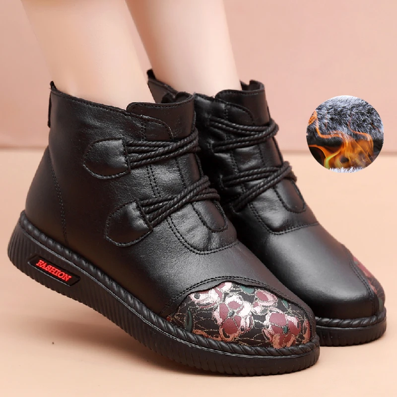 冬季老北京布鞋女棉鞋加绒加厚中老年人妈妈鞋保暖防滑奶奶短靴子