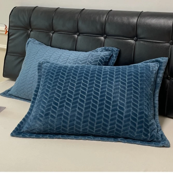 冬季珊瑚绒枕套一对装48x74cm绒面保暖加厚单只白色枕芯套毛绒绒