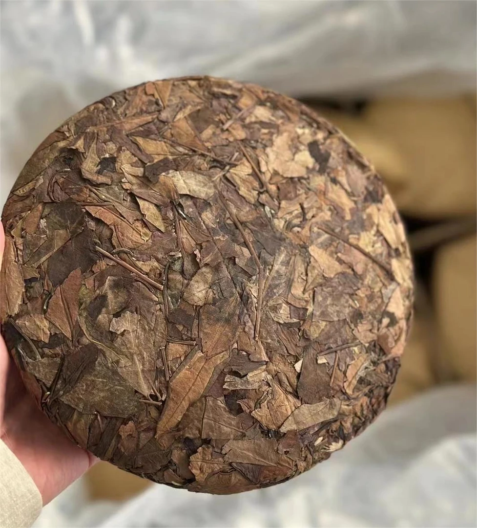 福春莱2011年老白茶土菜饼300g